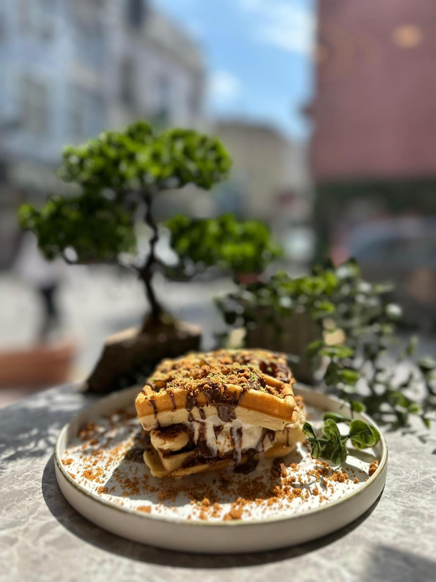 Güler Palas Hotel Estambul Exterior foto